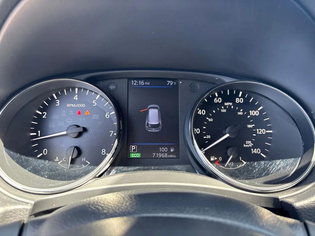 Used 2019 Gray Nissan SV image 23