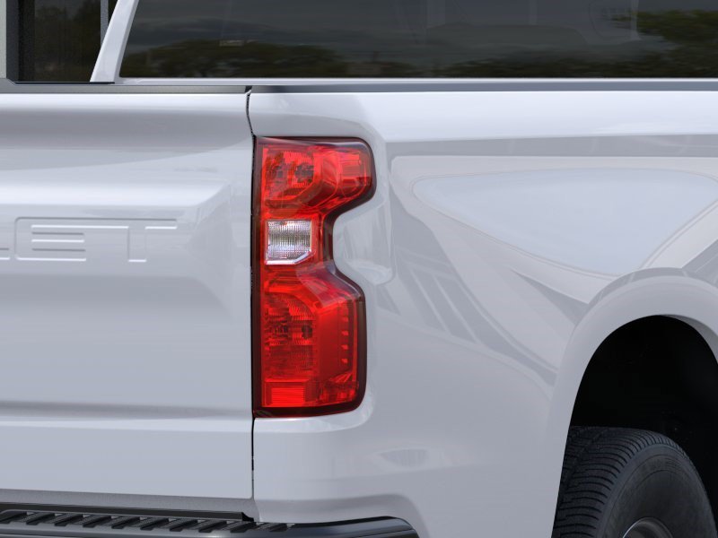 New 2026 Summit White Chevrolet WT image 11