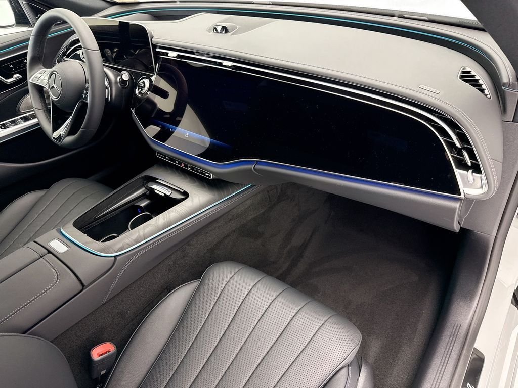 New 2026 MANUFAKTUR Alpine Grey Mercedes-Benz E 350 image 16