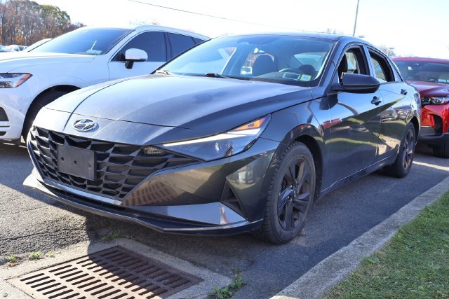 Used 2021 Gray Hyundai SEL image 2