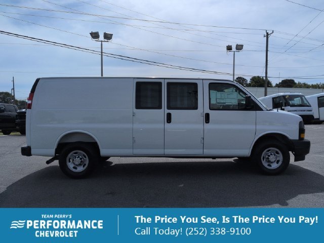 2026 Chevrolet Express Cargo Work Van - Photo 6