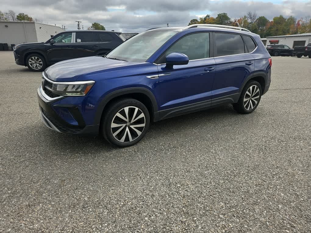 Used 2022 Volkswagen Taos SE with VIN 3VVRX7B20NM094400 for sale in Waterville, ME