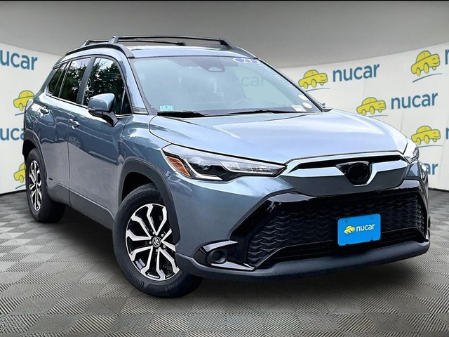 2023 Toyota Corolla Cross Hybrid SE