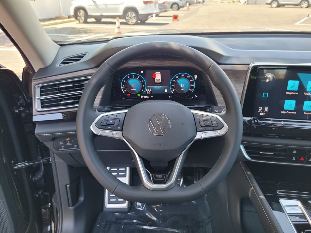 2025 Volkswagen Atlas SEL Premium R-Line - Photo 17
