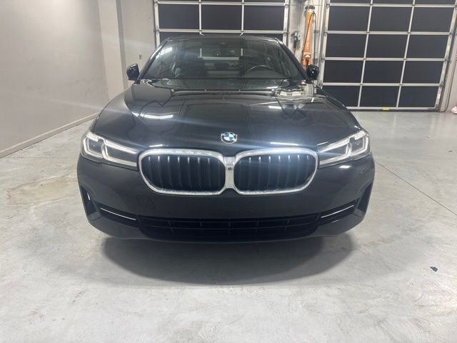 Used 2023 Black BMW 540i image 3