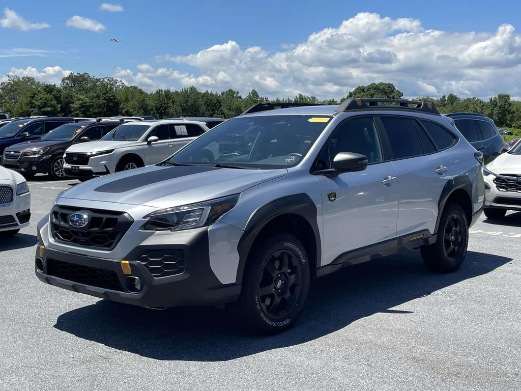 Used 2024 Ice Silver Metallic Subaru Wilderness image 21
