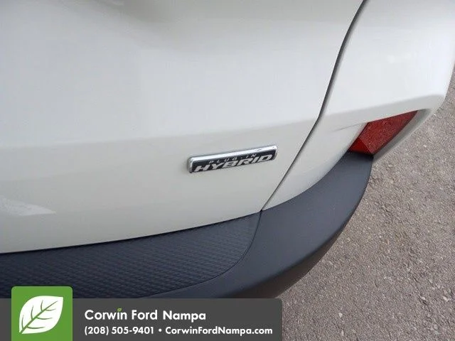New 2025 Star White Metallic Tri-Coat Ford Base image 31