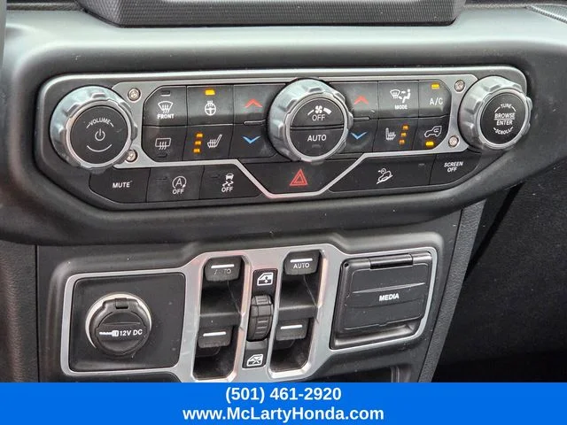 Used 2018 Billet Silver Metallic Jeep Unlimited Sport S image 24