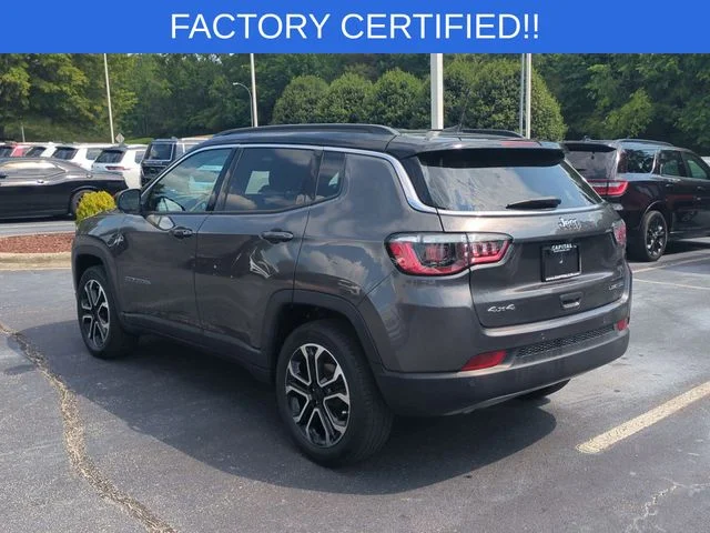 Used 2024  Jeep Limited image 3