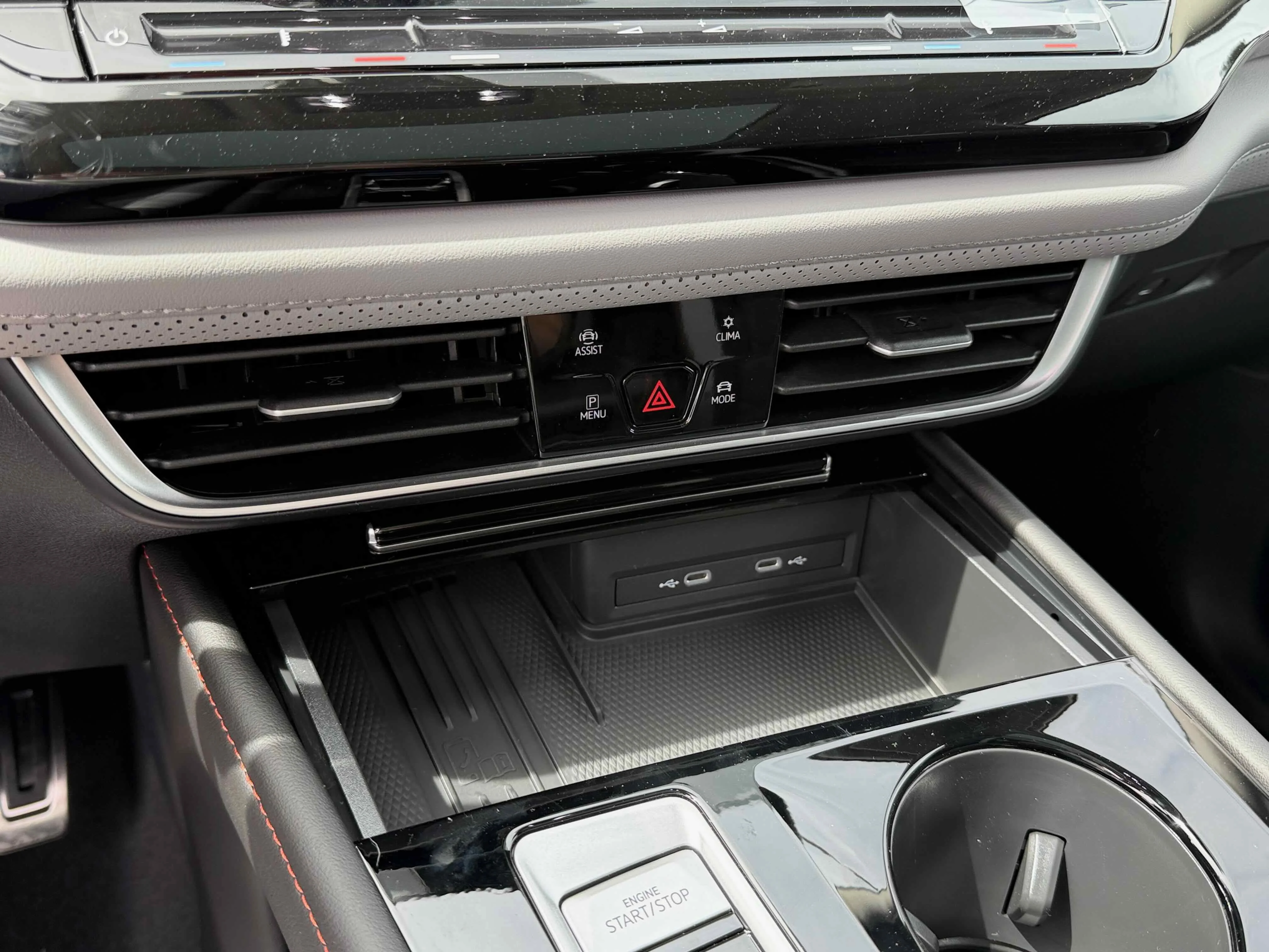 New 2026 Pearl Volkswagen 2.0T Peak Edition image 23