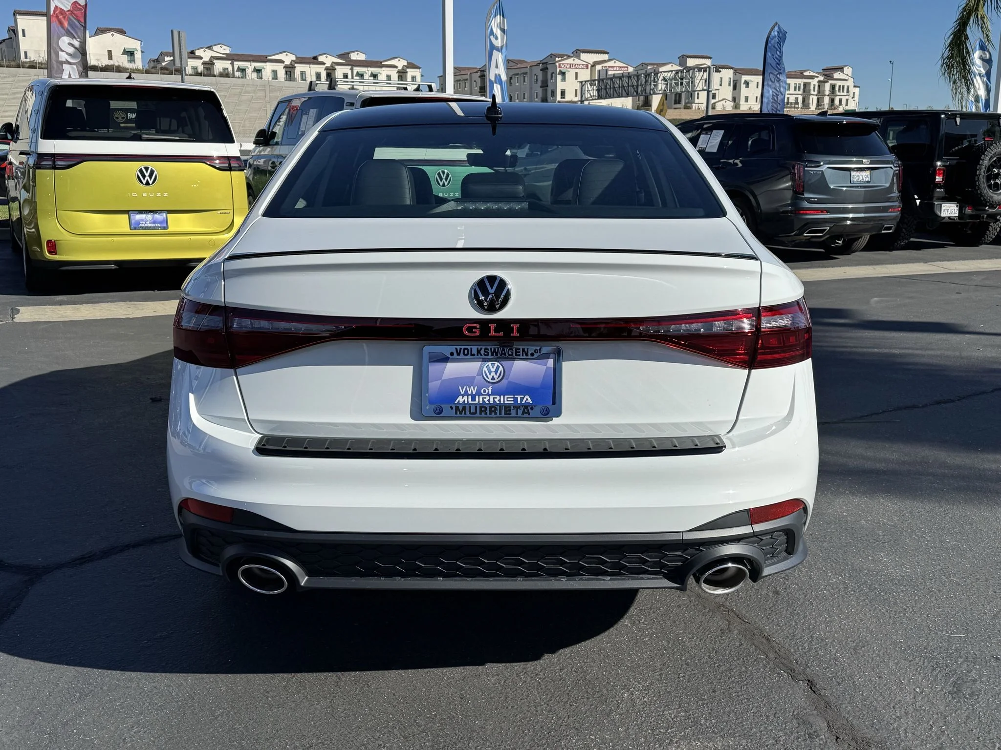 New 2026 Pure White w/Deep Black Roof Volkswagen Autobahn image 8