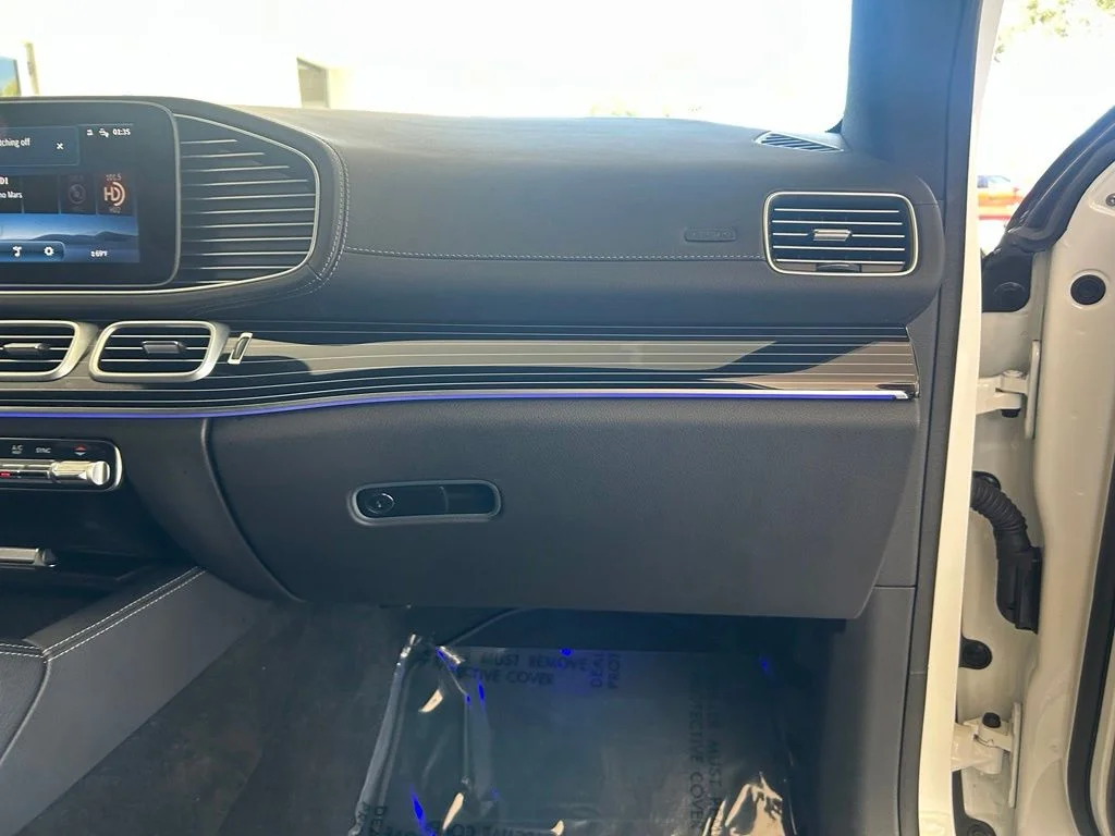 Used 2025 White Mercedes-Benz GLE 450 image 25