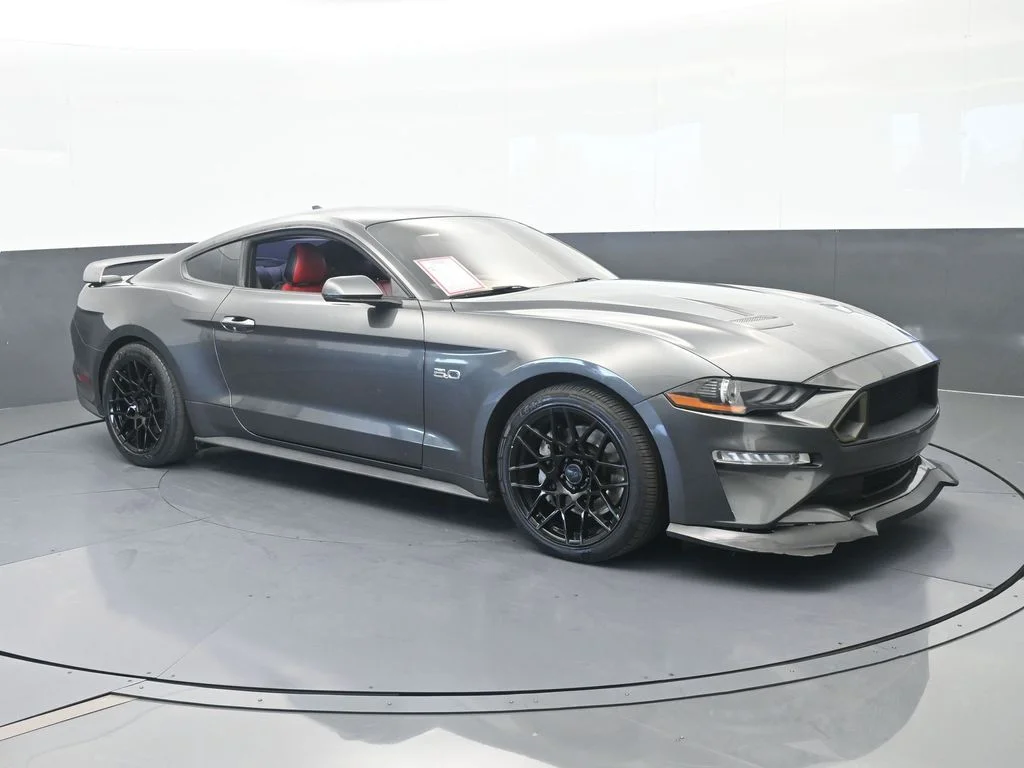 Used 2020 Magnetic Ford GT Premium image 8