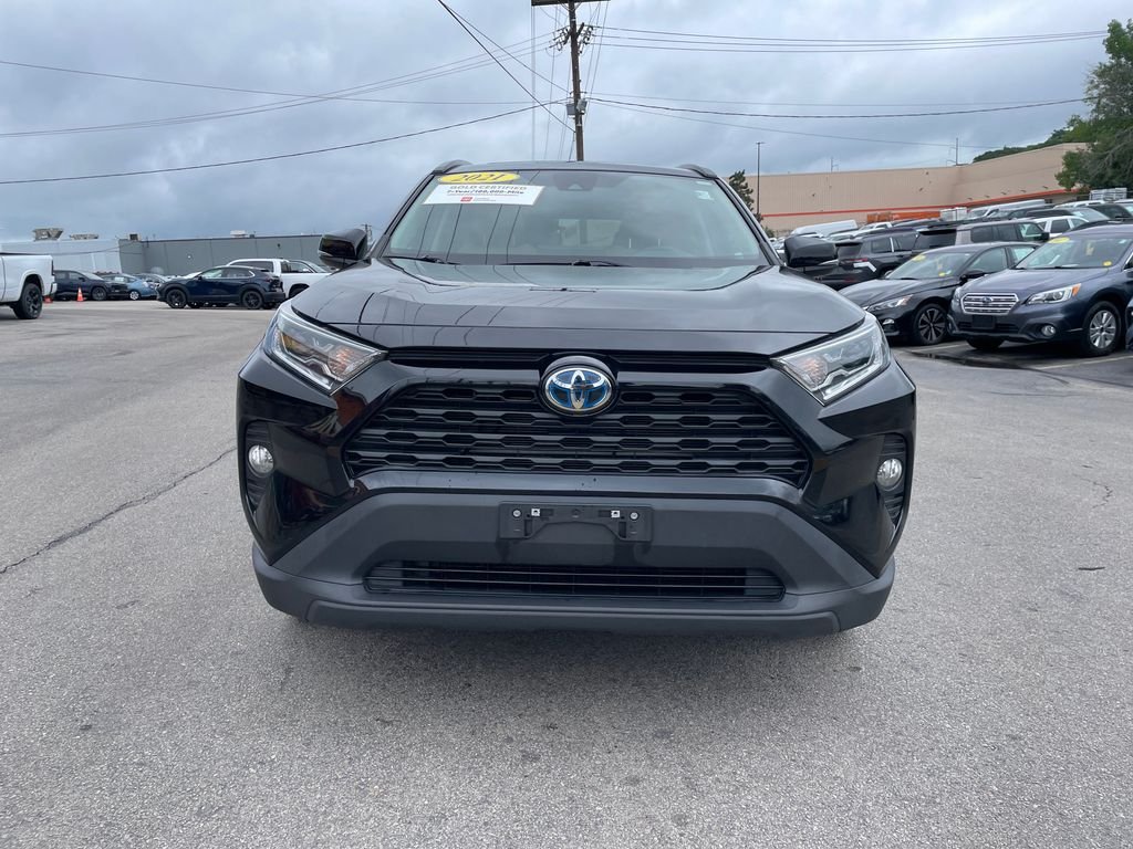 Used 2021 Black Toyota XLE image 5