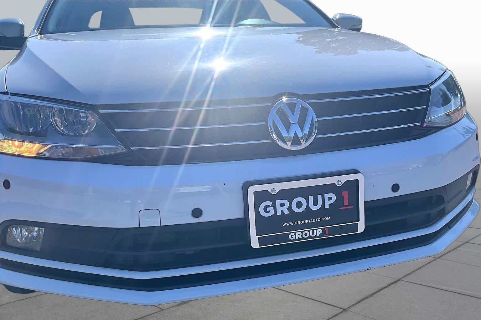 Used 2015  Volkswagen 1.8T SEL image 29