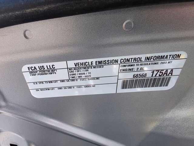 Used 2023 Silver Jeep Latitude image 23