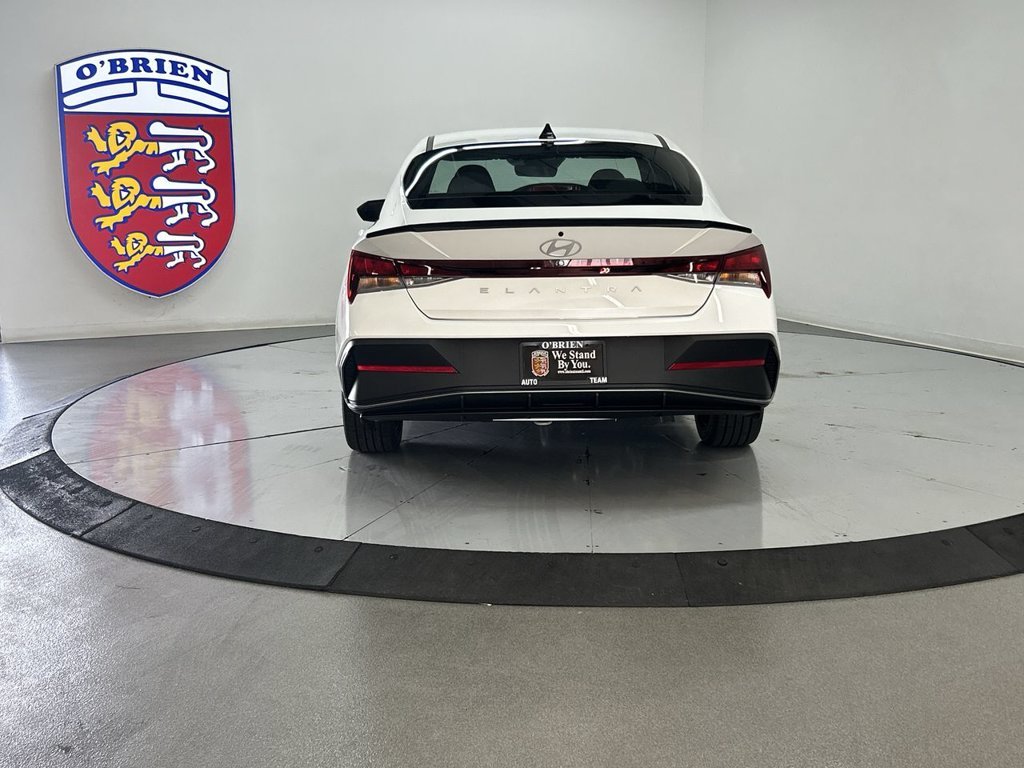 Used 2026 White Hyundai SEL Sport image 11