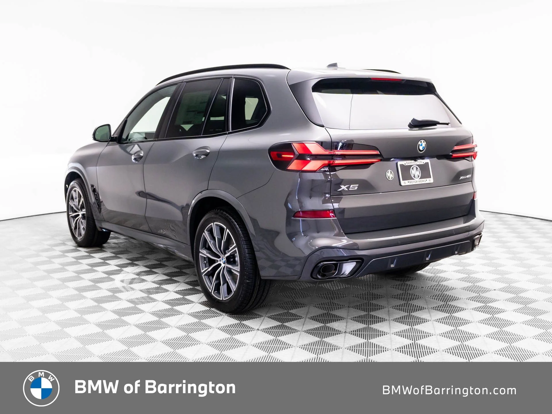 New 2026 Gray BMW xDrive40i image 3