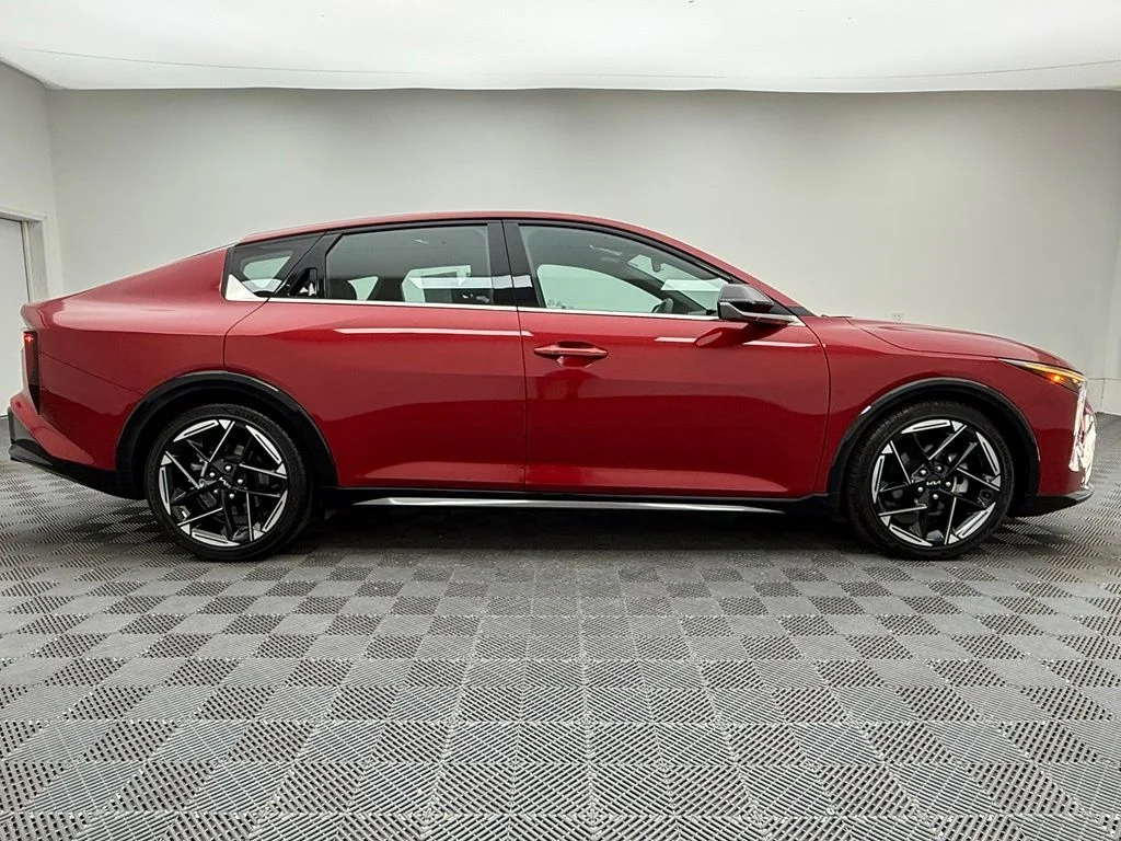 Used 2025 Red Kia GT-Line image 8