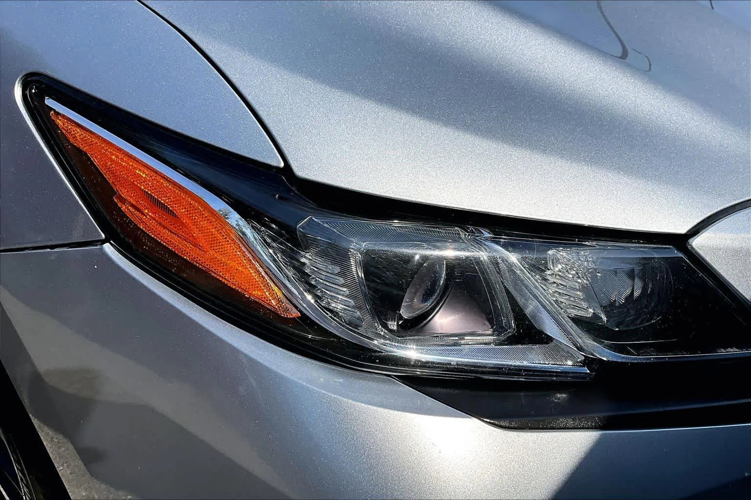 Used 2020 Celestial Silver Metallic Toyota SE image 25