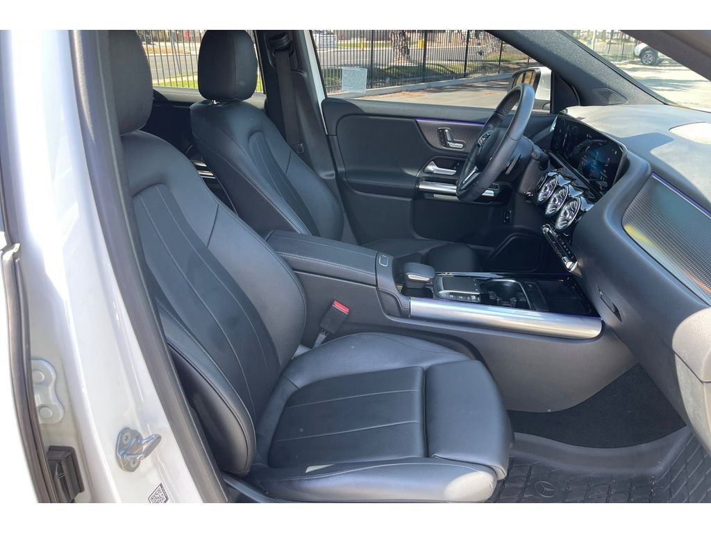 Used 2021 Polar White Mercedes-Benz 250 image 20