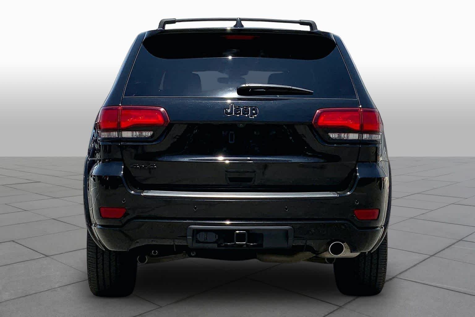Pre-Owned 2021 Jeep Grand Cherokee Laredo X