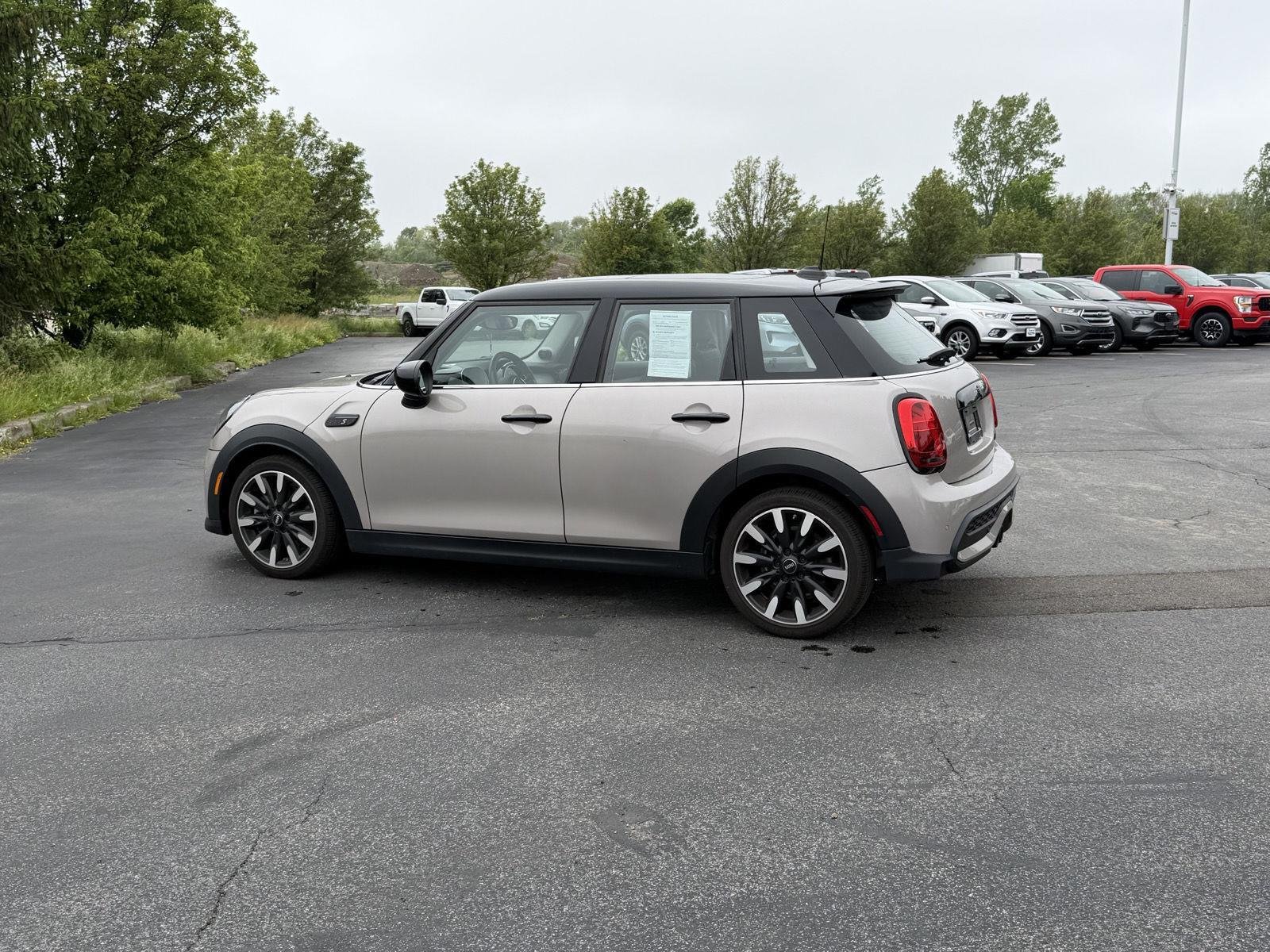 Used 2022 Rooftop Grey Metallic MINI Cooper S image 6
