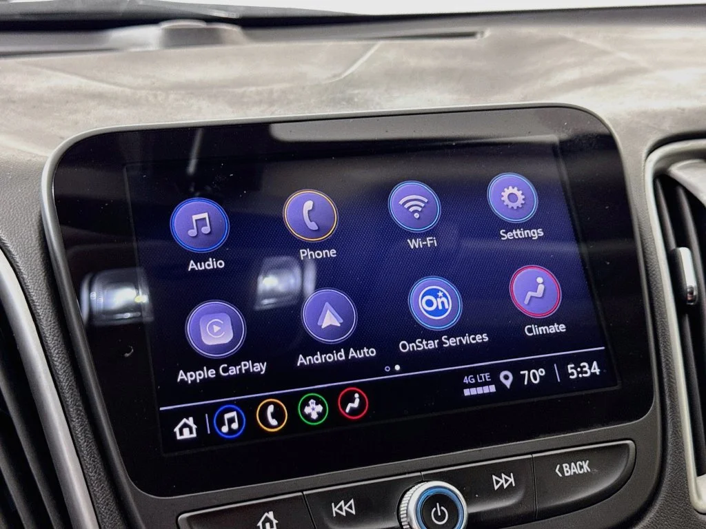 Used 2022 Silver Chevrolet LT image 16