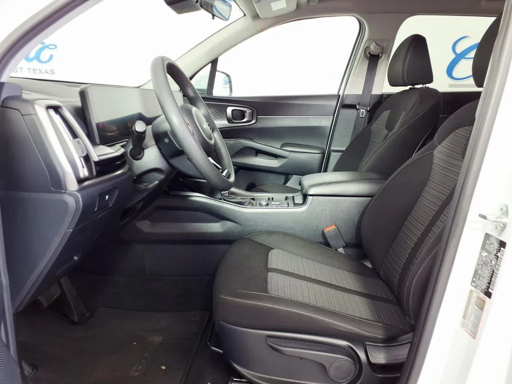 Certified Used 2025 White Kia LX image 7