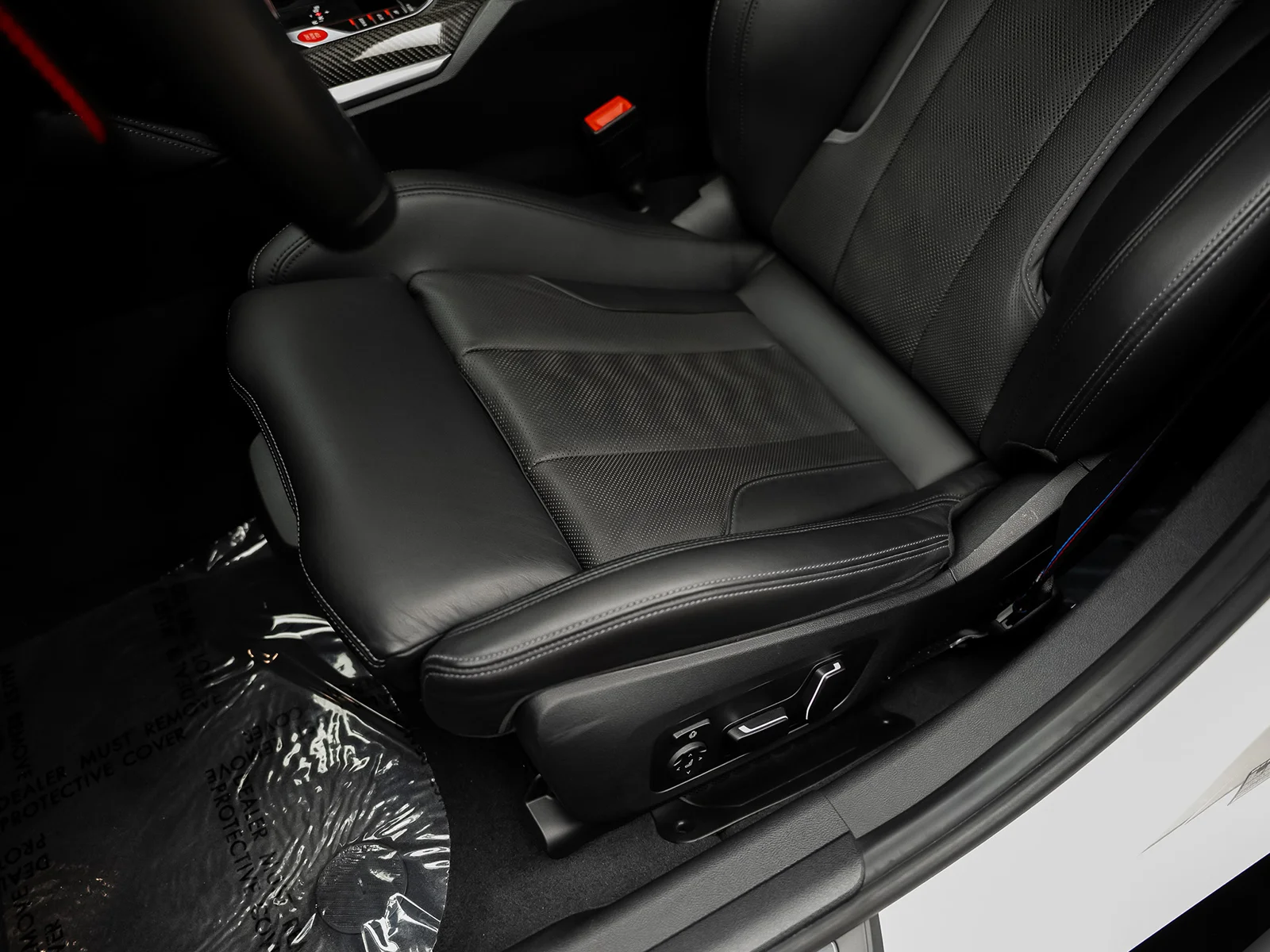 Used 2025 White BMW Competition image 37
