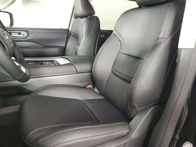 New 2026 Super Black Nissan SV image 14