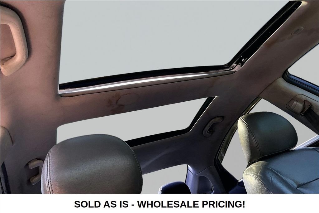 Used 2012 Blue Hyundai Limited image 24
