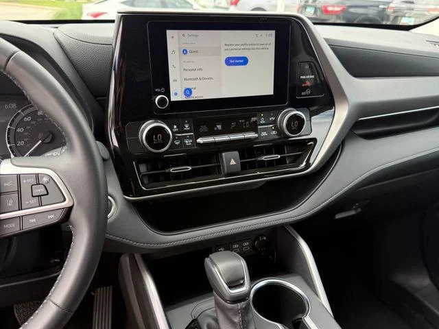 Certified Used 2025 DK. BLUE MC. Toyota LE image 15