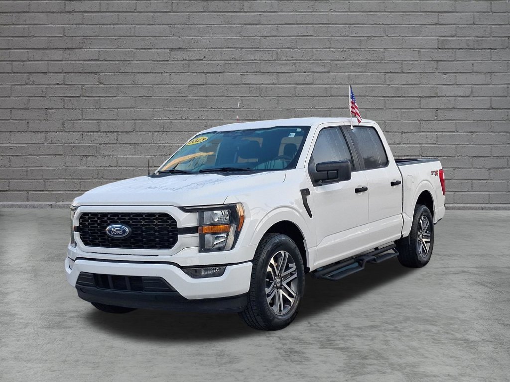 Used 2023 White Ford XL image 3