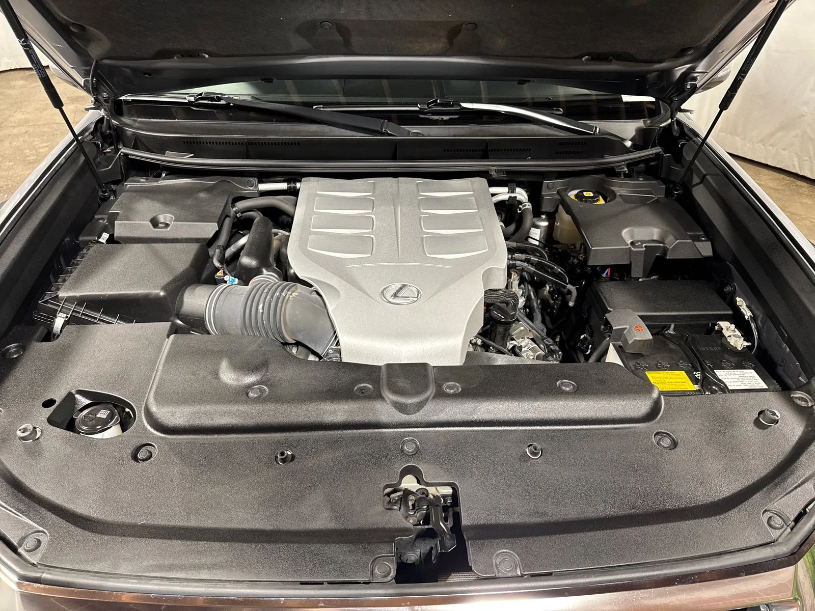 Used 2021 Gray Lexus 460 image 28