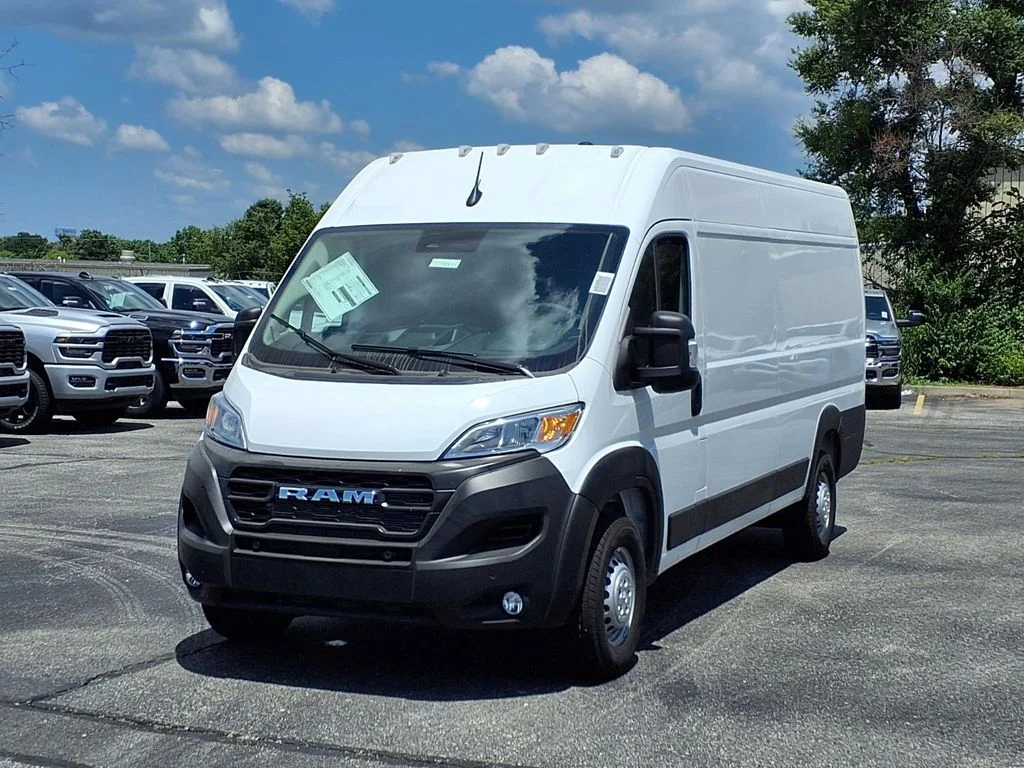 New 2026 Bright White Clear-Coat Exterior Paint RAM High Roof image 2