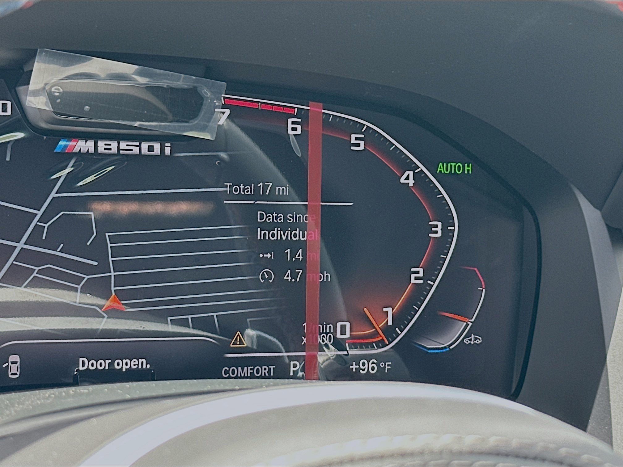 2026 BMW 8 Series M850i - Photo 9