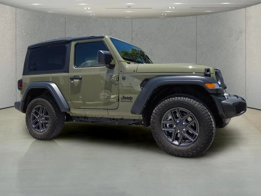 Certified Used 2025 41 Jeep Sport S image 32