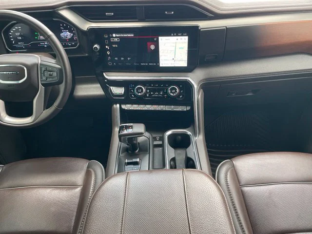 Used 2025 Silver GMC Denali image 11