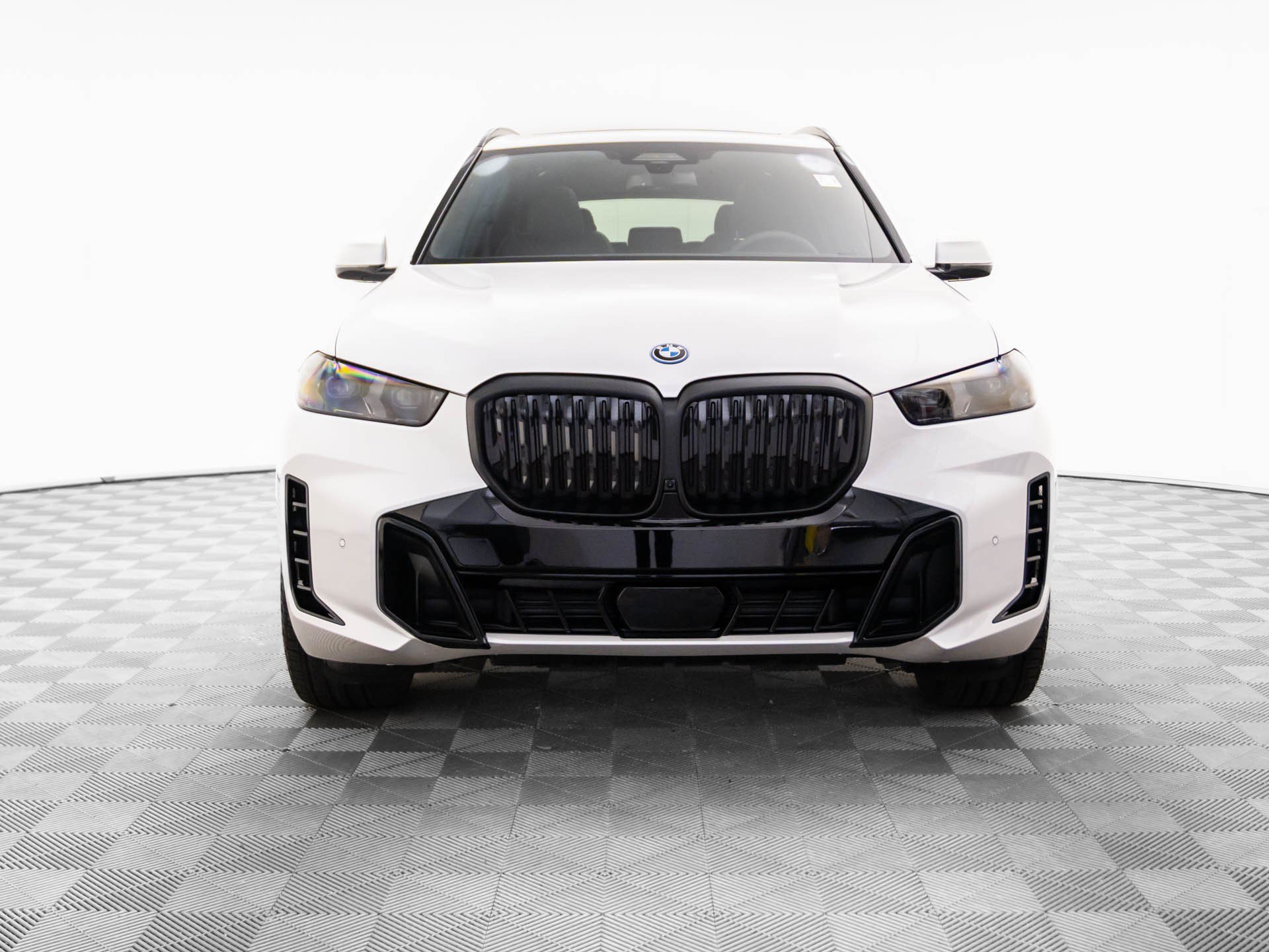 Certified Used 2026 Mineral White Metallic BMW xDrive50e image 9
