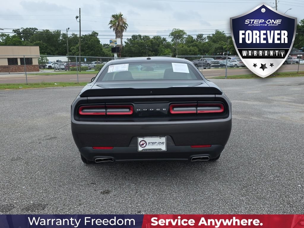 Used 2023 Gray Dodge SXT image 6