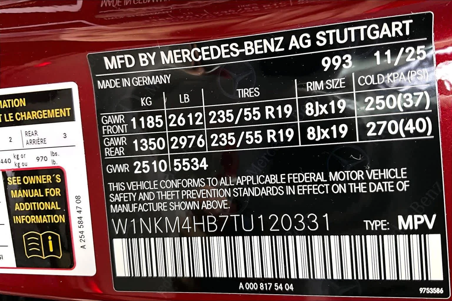 New 2026 MANUFAKTUR Patagonia Red Metallic Mercedes-Benz GLC 300 image 13