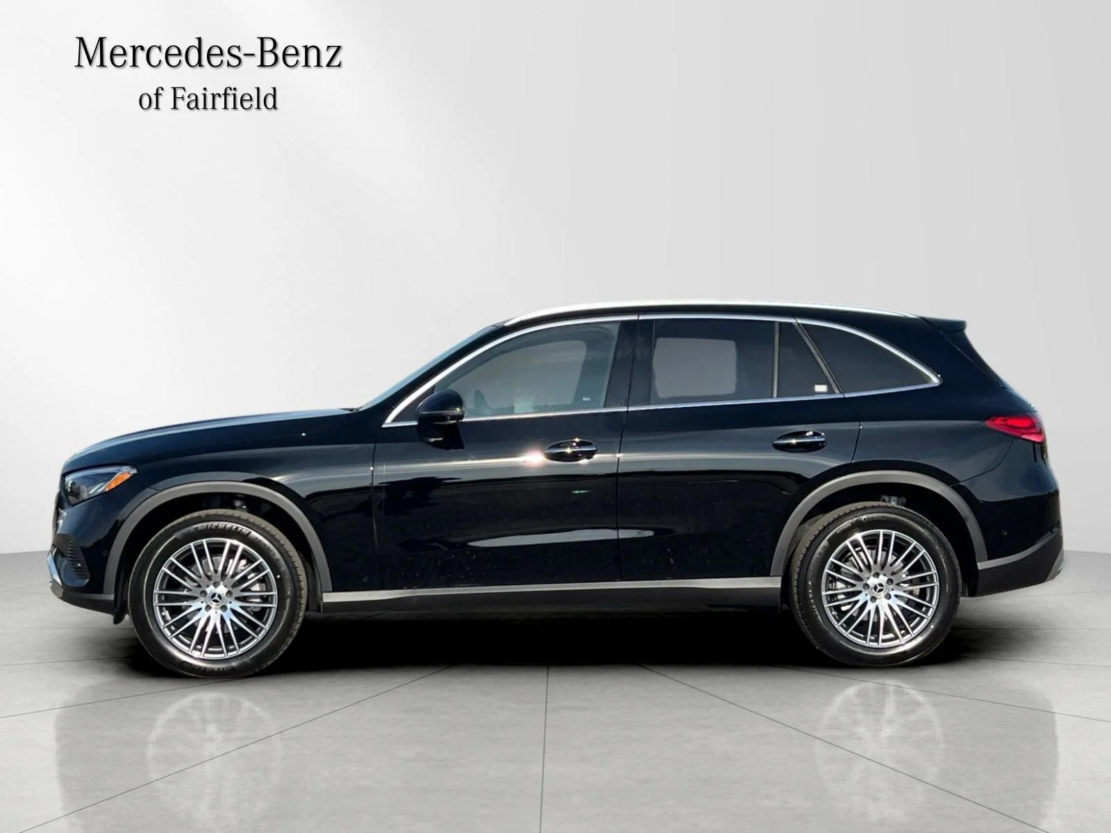 New 2026 Black Mercedes-Benz GLC 300 image 5