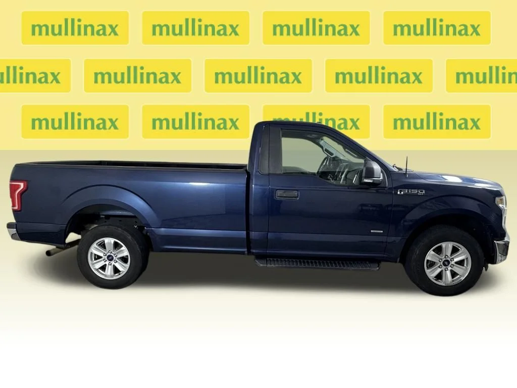 Used 2015 Blue Ford XLT image 2