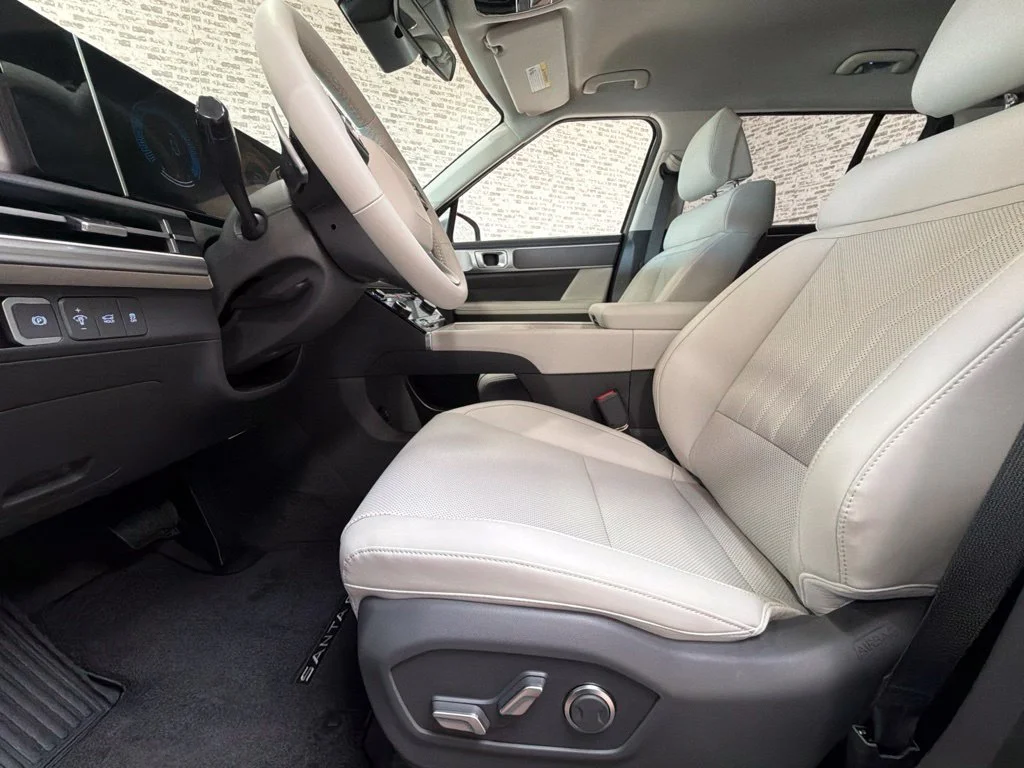 New 2027 Shimmering Silver Hyundai SEL image 25