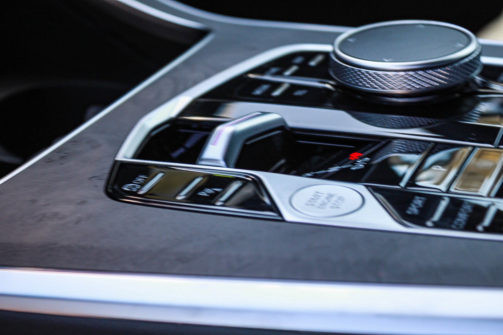 New 2026 Dravit Grey Metallic BMW xDrive40i image 22