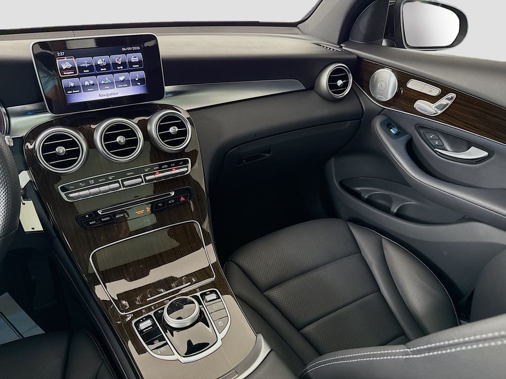 Used 2019  Mercedes-Benz GLC 300 image 24