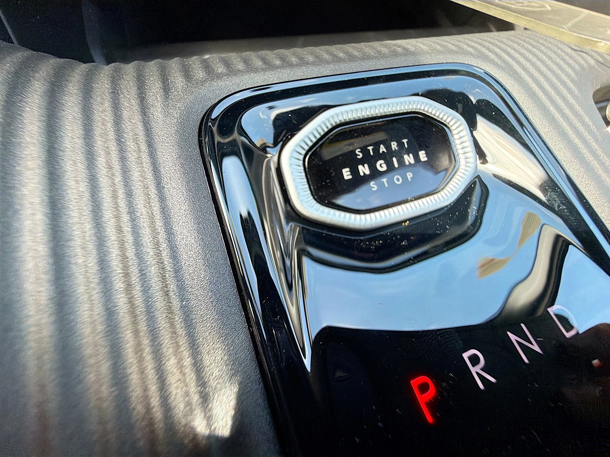 New 2026 Sting-Gray Clear-Coat Exterior Paint Jeep Laredo image 42