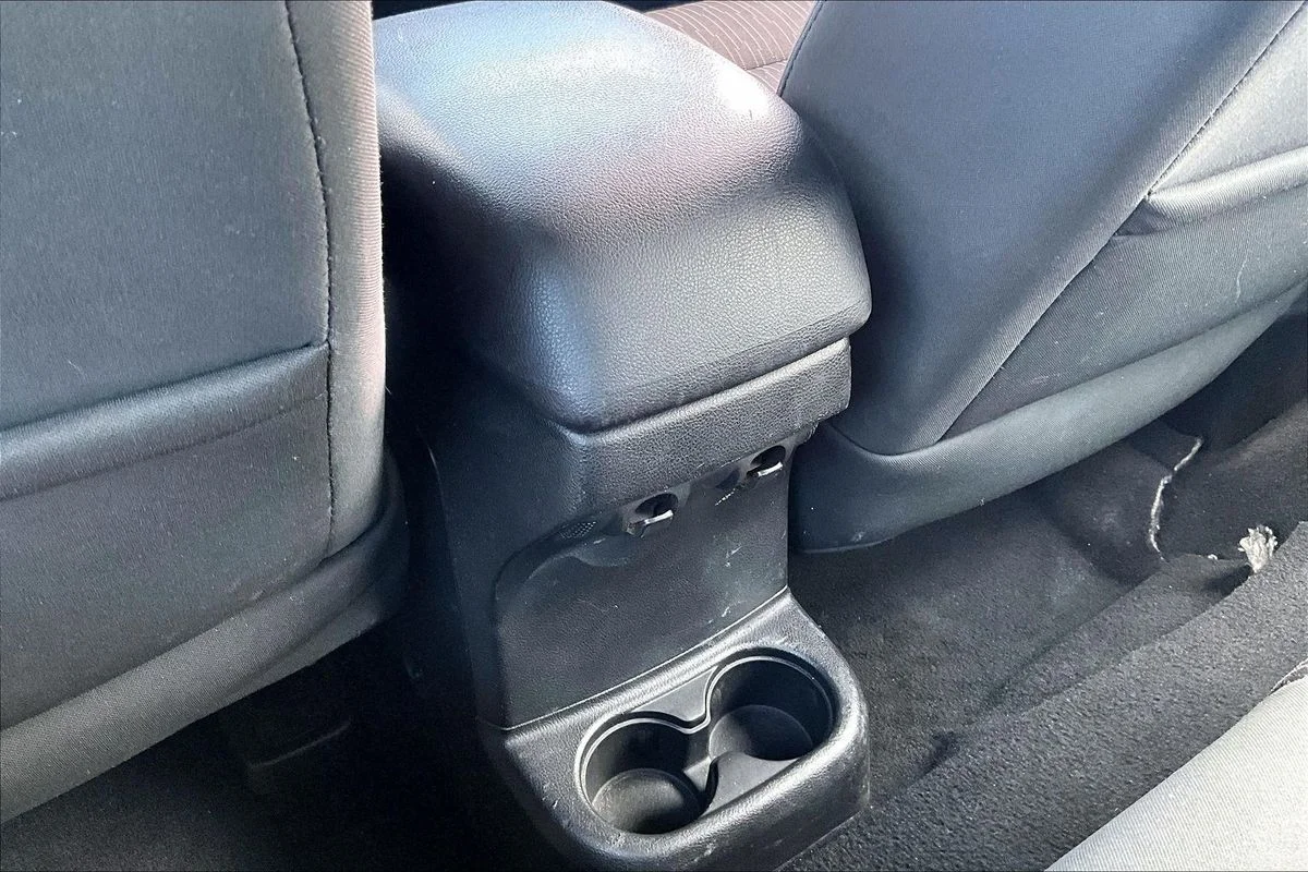 Used 2012  Jeep Sport image 10