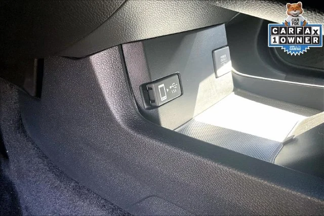 Used 2020  Honda EX image 32